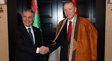 Türkmen Diktatörü, AKP'li Cumhurbaşkanı Erdoğan'a 'Türkmen Halkının Fahri Aksakalı' Unvanı Verdi