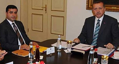 Yeni Çözüm Sürecinin Ayak Sesleri: Kürtçü Elebaşı Demirtaş 'Kürt Sorununun Çözümünün Birinci Muhatabı Sayın Erdoğan'dır' Dedi