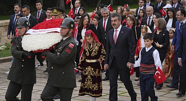 23 Nisan Ulusal Egemenlik ve Çocuk Bayramı Kutlanıyor