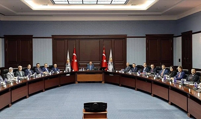 AKP Yenilgiyi Masaya Yatıracak: MYK Yarın Toplanıyor