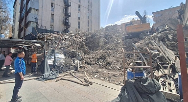 Ankara'da İstinat Duvarı Çöktü: 1 İşçi Enkaz Altında