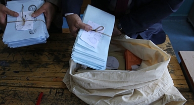 Ardahan'ın Çıldır İlçesinde CHP ve AKP'li Aday Eşit Oy Aldı, Sonuçlara İtiraz Edildi