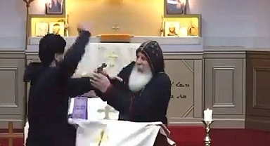 Avustralya'da Kiliseye Saldıran Teröristin Yeni Görüntüleri Ortaya Çıktı: Eğer Dinim Hakkında Konuşmasaydı Gelmezdim