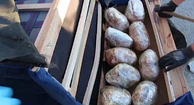 Bolu'da Durdurulan Kamyonetteki Çekyatın İçinden 52 Kilo Uyuşturucu Çıktı
