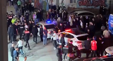 Esenler'de Aracına Çarpıp Kaçan Motokuryeyi Takip Eden Sürücü Çıkan Kavgada Tornavida İle Öldürüldü