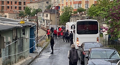 Gaziosmanpaşa'da Toprak Kayması: Tahliye Edilen Ev Sayısı 24'e Yükseldi, 96 Kişi Tahliye Edildi