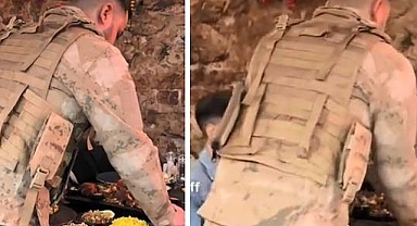 İstanbul'da Asker Kıyafeti Giyip Servis Yapan Yabancı Uyruklu Garson Tutuklandı