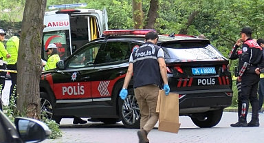 İstanbul Sarıyer'de Yabancı Uyruklu 2 Şahıs Gasp Ettikleri Taksi Şoförünü Bıçakladıktan Sonra Yol Kenarına Attı