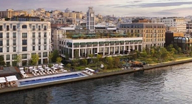 Lüks Otel Zincirinden Karaköy Sahiline 'Otel Havuzu'