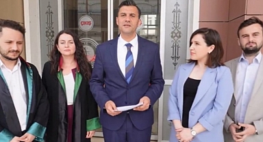 Manisa Büyükşehir Belediyesini Kazanan Ferdi Zeyrek: MHP'li Eski Başkan Belediyenin Kasasını Boşaltıyor