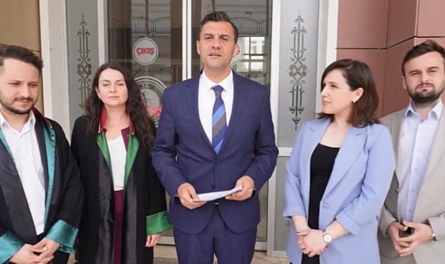 Manisa Büyükşehir Belediyesini Kazanan Ferdi Zeyrek: MHP'li Eski Başkan Belediyenin Kasasını Boşaltıyor