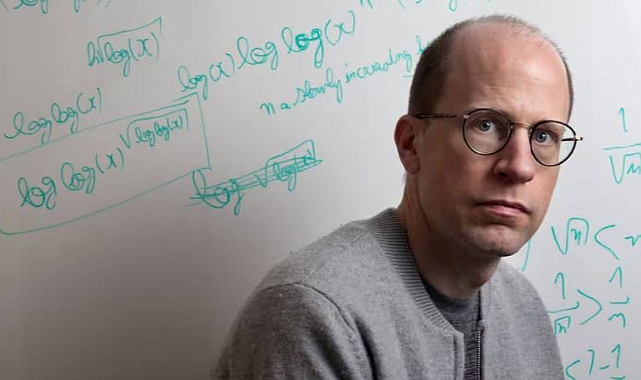 Oxford, Yıllar Önce 'Siyahilerin Beyazlardan Daha Aptal' Olduğuna İlişkin Mail Attığı Ortaya Çıkan Nick Bostrom'un Enstitüsünü Kapattı