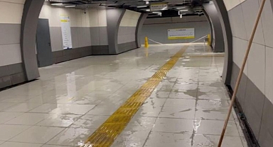 Sağanak Yağış Sonrası İBB'ye Ait Yenibosna Metro İstasyonu'nu Su Bastı, Geçici Süreliğine Kapatıldı