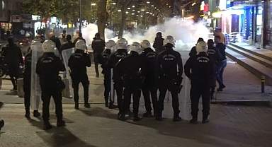 Van'da AKP Kayyum Atadı, PKK Şehri Yaktı