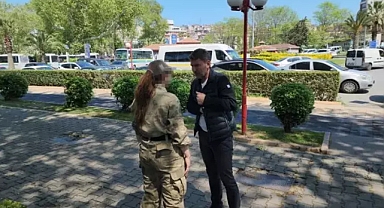 Zonguldak'ta Jandarma Üniforması Giyerek GBT Sorgulaması Yapan Kadın Polisler Tarafından Yakalandı