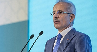 AKP'li Bakan Uraloğlu'ndan Özel Jet Cevabı: Firmanın Sözleşmesi Vardı