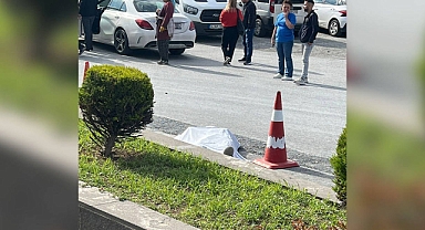 Bir Kadın Cinayeti Haberi Daha Küçükçekmece'den Geldi: Yol Kenarında Bekleyen Kadın Yabancı Uyruklu Bir Cani Tarafından Vurularak Öldürüldü