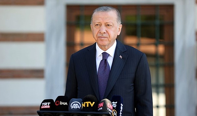 Özgür Özel'le Görüşmesi Sonrası Erdoğan'dan Açıklama: İlk Fırsatta Ben de CHP'yi Ziyaret Edeceğim, Türkiye'de Siyasetin Yumuşama Dönemini Başlatalım
