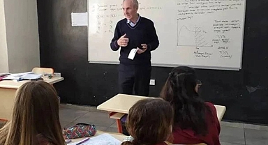İstanbul'da Okuldan Atılan Iraklı Öğrenci Tarafından Silahla Vurulan Okul Müdürü İbrahim Oktugan Hayatını Kaybetti