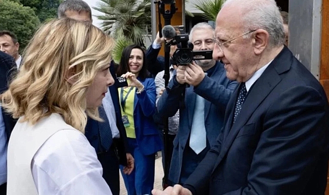 İtalya Başbakanı Meloni Kendisine