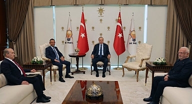 Özgür Özel-Tayyip Erdoğan Görüşmesi Sonrası Özel'den 'Olumlu Atmosfer' Açıklaması