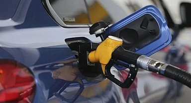 Benzin ve Motorine Beklenen Zam Geldi: Litresi 42 Liranın Üzerine Çıktı