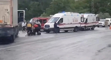 Bitlis'te Yolcu Otobüsüyle Tır Çarpıştı: 2 Kişi Öldü, 30 Kişi Yaralandı