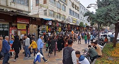 Gaziantep'te STK'lar Harekete Geçti: 41 Sivil Toplum Kuruluşu, Şehirlerindeki Sığınmacı İşgaline Karşı Bildiri Yayınladı