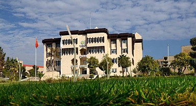 Harran Üniversitesi İlahiyat Fakültesi Tuvaletinde Köpeği İstismar Ettiği Sırada Yakalanan Personel Görevden Uzaklaştırıldı