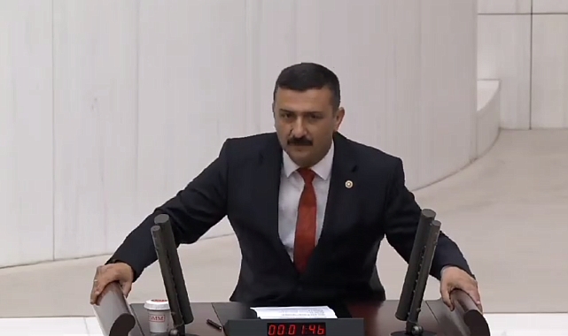 İYİ Partili Türkoğlu'ndan Kürtçü DEM Partililere: Kim Türklüğümüzden Rahatsızsa Onun Başına Taş Düşsün, Yıkılsın!