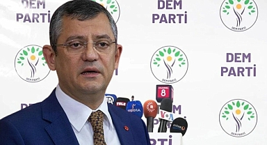 Özgür Özel'den Kürtçü DEM Partili Hakkari Belediye Başkanına Destek