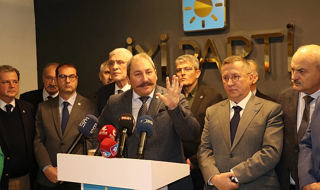 Tolga Akalın'dan Rıdvan Uz'un İhracına Sert Tepki: Bu Tutum Saray Zihniyetine İYİ Parti Nezdinde Mevzi Kazandırmıştır