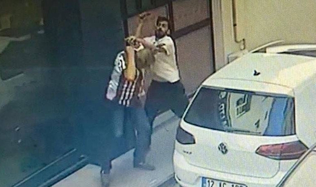Dört Kişiyi Bıçaklayan Uyuşturucu Bağımlısı Müptezelin Babası 5 Ay Önce CİMER'e Yazmış: 'Cinayet Olmadan Devlet Bir Şey Yapamıyor mu?'