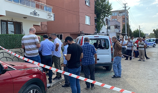 Manisa'da Dehşet Yaşandı: Çocukların Tartışması İki Aile Arasında Bıçaklı Kavgaya Dönüştü, 1 Kişi Öldü
