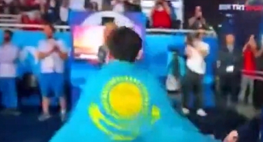 Paris Olimpiyatlarında 'Bayrak Açtırmama' Skandalı: Kazakistan ve Azerbaycan'ı Temsil Eden Sporcuların Ülke Bayraklarıyla Sevinç Yaşamasına İzin Verilmedi