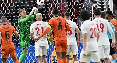 Türkiye-Hollanda Maçı: Türkiye 1-0 Öne Geçti