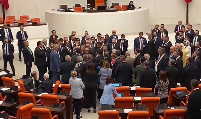 Vergi Kanun Teklifi Görüşmelerinde İYİ Partili Türkoğlu ile MHP'li Akçay Birbirine Girdi