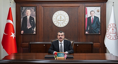 AKP'li Milli Eğitim Bakanı Yusuf Tekin, 'Yaz Tatili 20 Gün Kısalacak' İddiasını Yalanladı