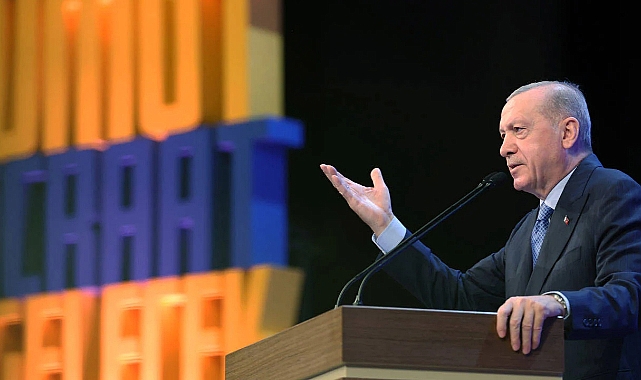 AKP'ye Katılan Belediye Başkanları ve Milletvekilleri Belli Oldu