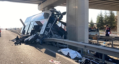 Ankara-Eskişehir Karayolunda Otobüs Kazası: 9 Ölü 26 Yaralı