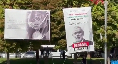 Arap Sevdası Milli Bayramda da Rezalete Yol Açıyor: Gaziantep'te 30 Ağustos'ta Büyük Türk Atatürk Yerine Hamas Elebaşı Haniye'nin Fotoğrafını Astılar, Gaziler Alanı Terk Etti