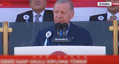 Deniz Harp Okulu Mezuniyet Töreni'ne Katılan Erdoğan Kendini 'Başkomutan' İlan Etti