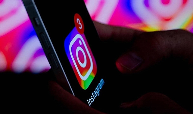 Ulaştırma ve Altyapı Bakanı Uraloğlu Duyurdu: Instagram Bu Gece Açılacak