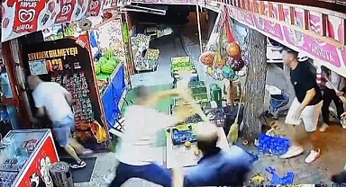 İstanbul Bayrampaşa'da Gasp Girişimine Engel Olmaya Çalışan Marketçi, Şehir Eşkıyaları Tarafından Saldırıya Uğradı