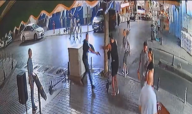 İstanbul Fatih'te Tunuslu Bir Şahıs, Alacaklı Olduğu Cezayirli Şahsı Sokak Ortasında Bacağından Vurdu