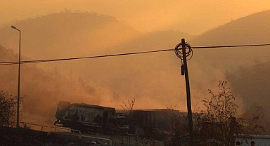 İzmir'deki Yangında 3. Gün: Havadan ve Karadan Müdahale Sürüyor