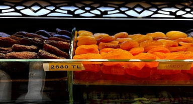 Kapalıçarşı'da Fırsatçılık: Bir Esnafın 600 TL'ye Aldığı Kayısıyı 2 Bin 680 TL'ye Sattığı Öğrenildi