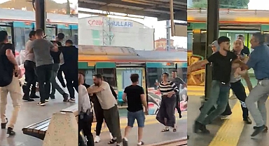 Marmaray'da 2 Grup Arasında Kavga: Şahıslardan Biri Güvenliğin Silahını Almaya Çalıştı
