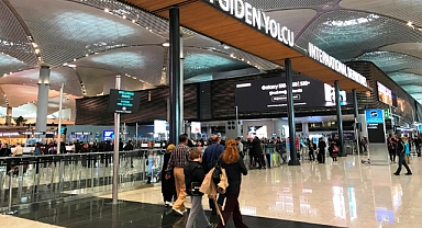 Maymun Çiçeği Virüsünün Görüldüğü 12 Ülkeden Gelen Uçaklar İstanbul Havalimanı'nda Özel Kontrolden Geçiyor