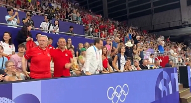 Özgür Özel, Mansur Yavaş ve Ekrem İmamoğlu Türkiye-Çin Voleybol Maçını Beraber Takip Ediyor